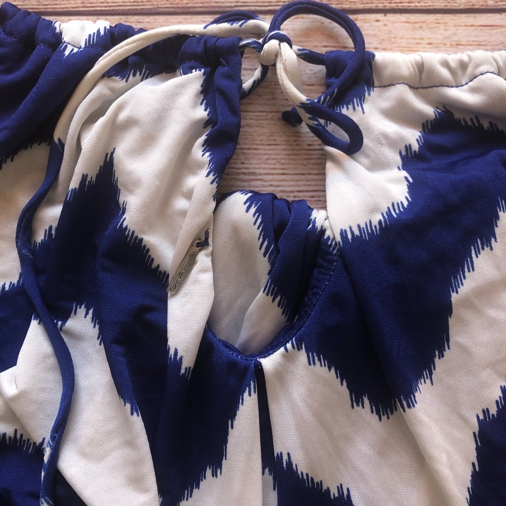 T-bags Los Angeles Blue & White Chevron Maxi Halter Dress Size Medium - Picture 5 of 8